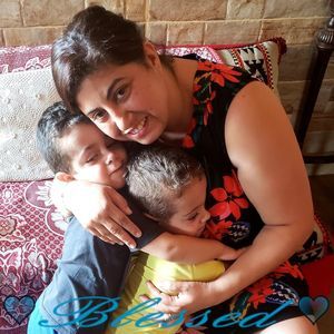 Meet your Posher, Nada